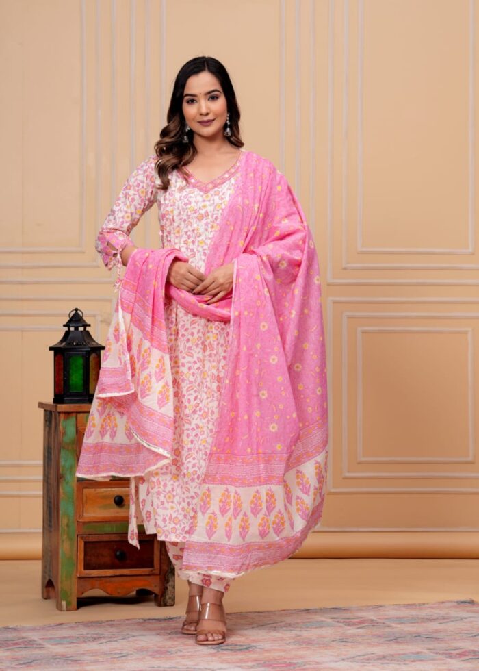 Exquisite Handcrafted Cotton Suit - Image 5